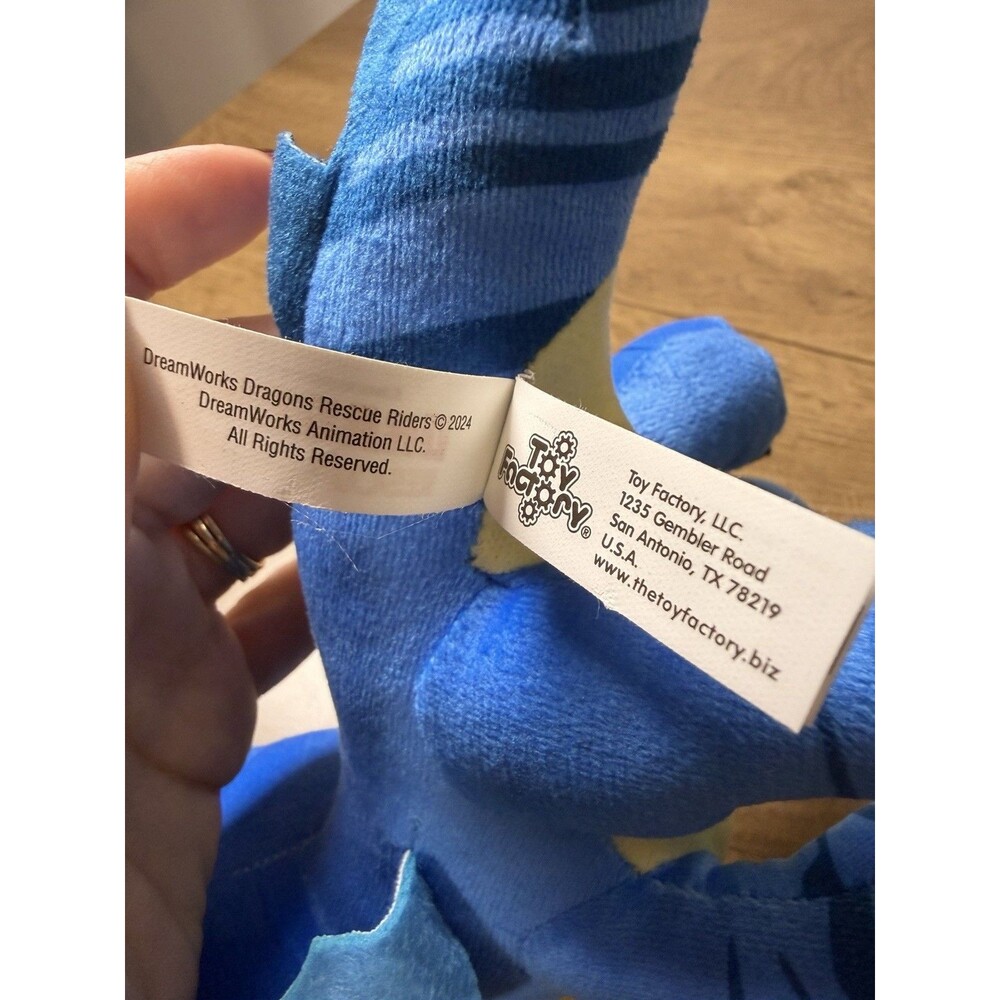 DreamWorks Blue Winger Dragon Rescue Riders 9x6 Inch - Picture 8 of 8